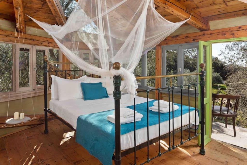 Margaritis's Treehouse