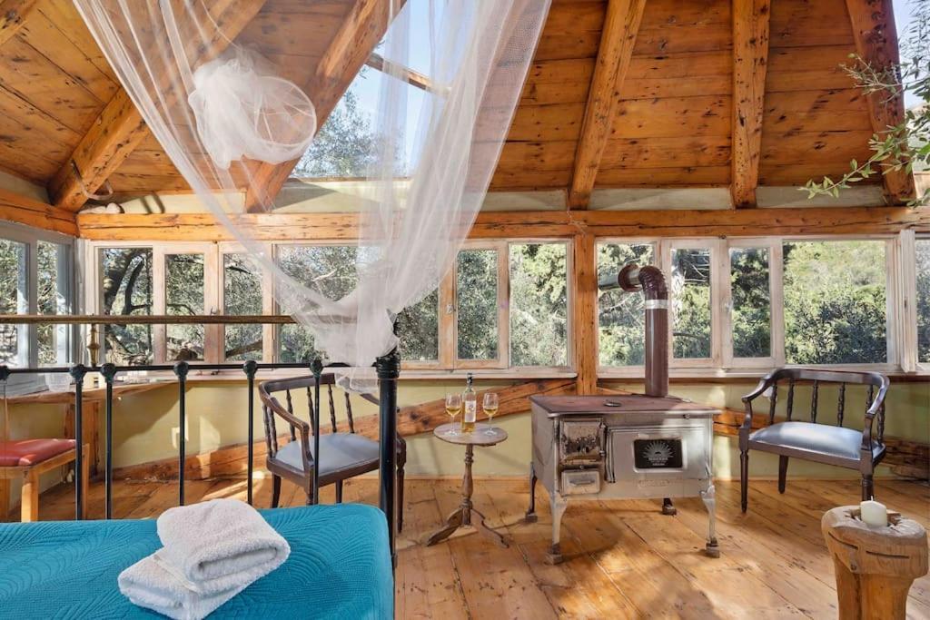 Margaritis's Treehouse Paramonas (Corfu)
